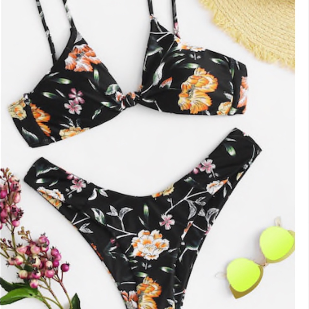 Brand NWT Floral Cheeky Bikini